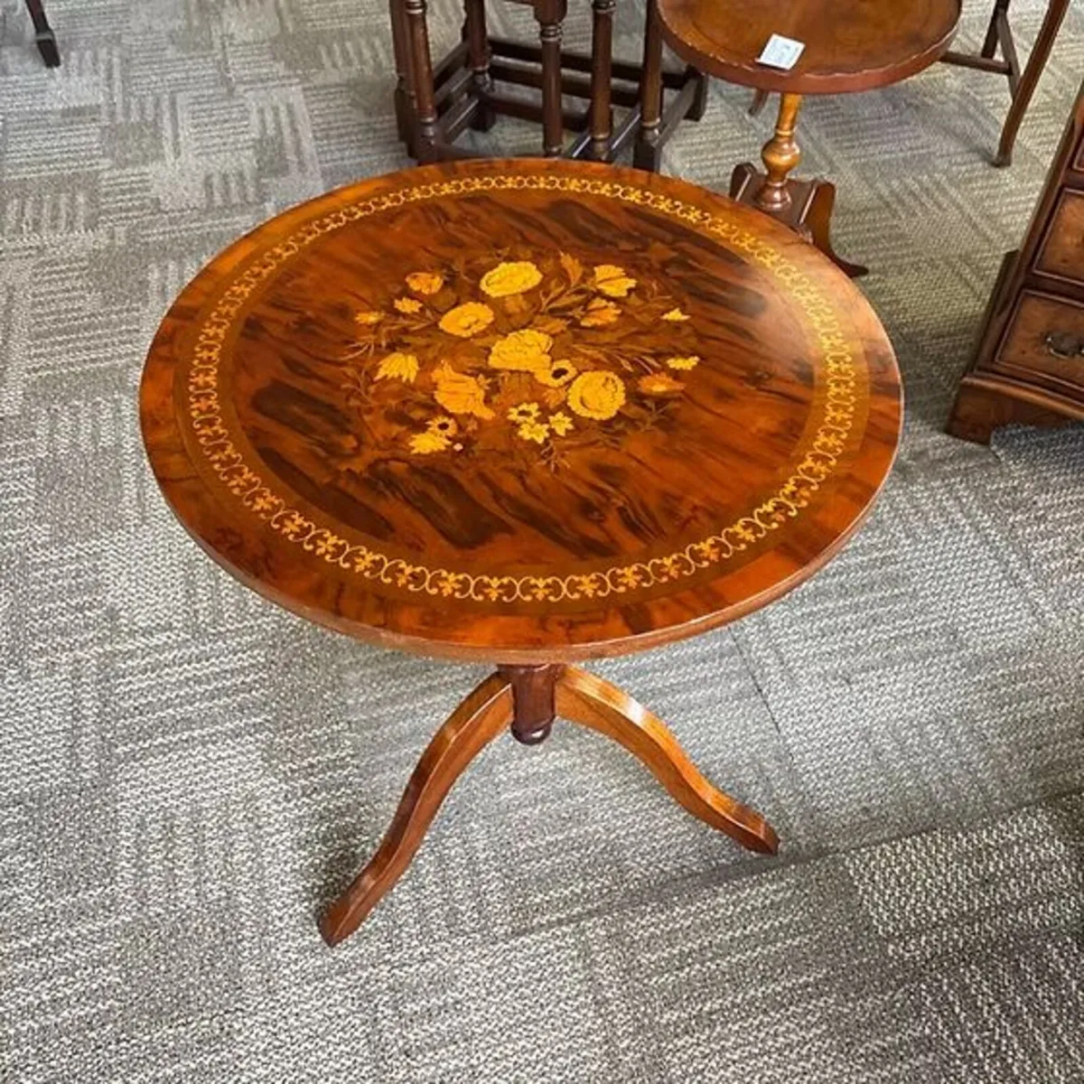 Beautiful rosewood floral marquetry round occasion