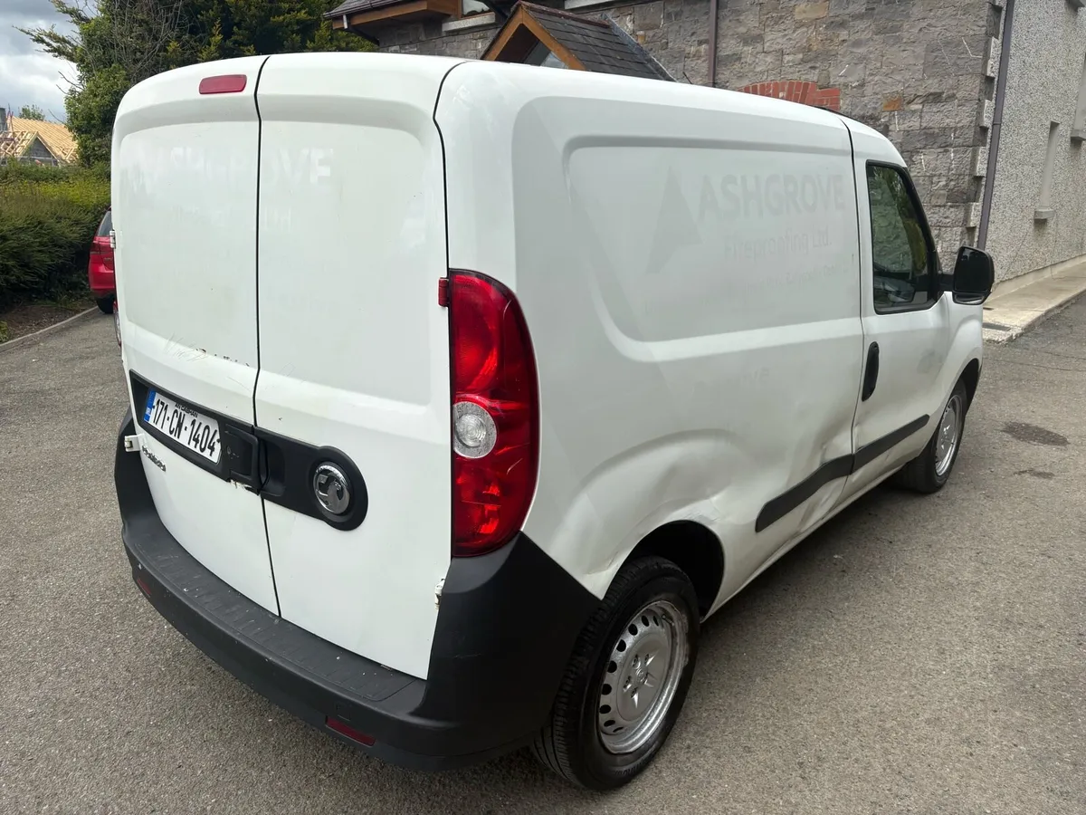 2017 Opel Combo NEW DOE TODAY 05/27 - Image 4