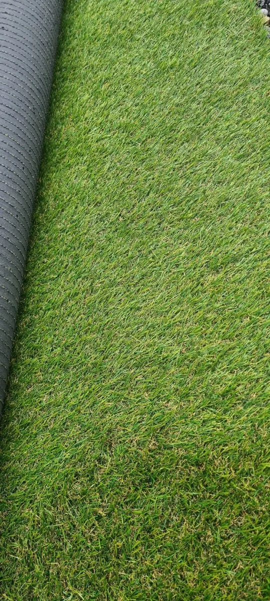 ARTIFICIAL GRASS Back in stock *5M WIDE ROLLS* ‼️ - Image 4