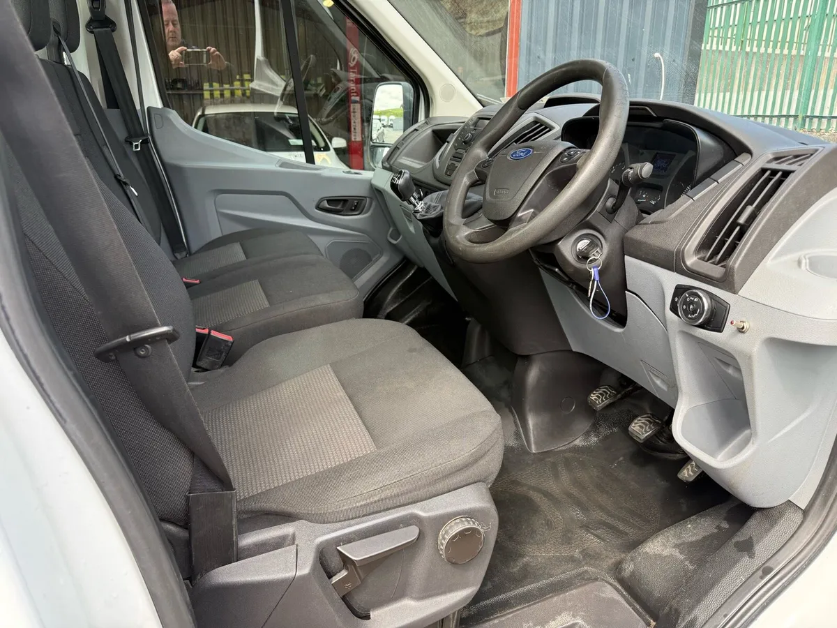 2015 Ford Transit T350 2.2 Recovery Lorry 125BHP - Image 4