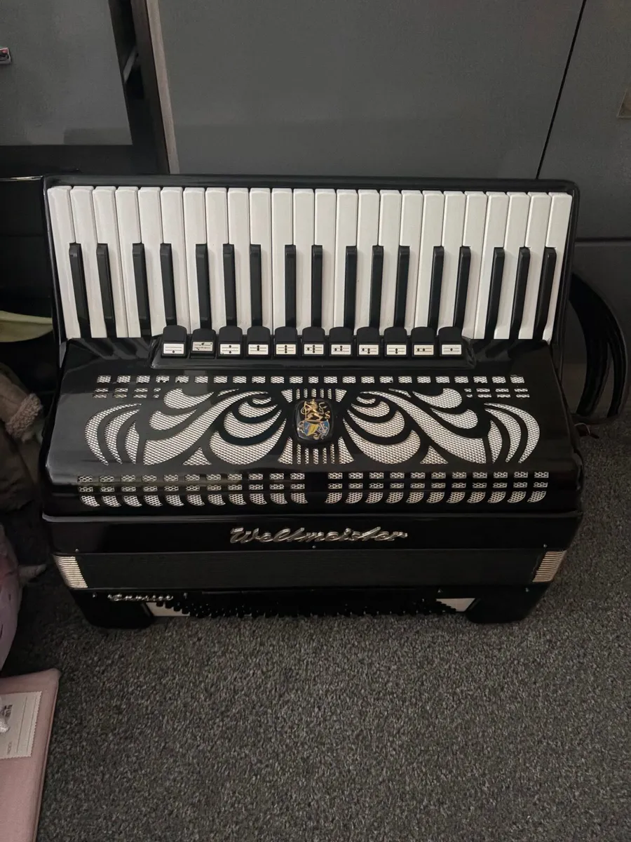 weltmeister caprice accordion - Image 2