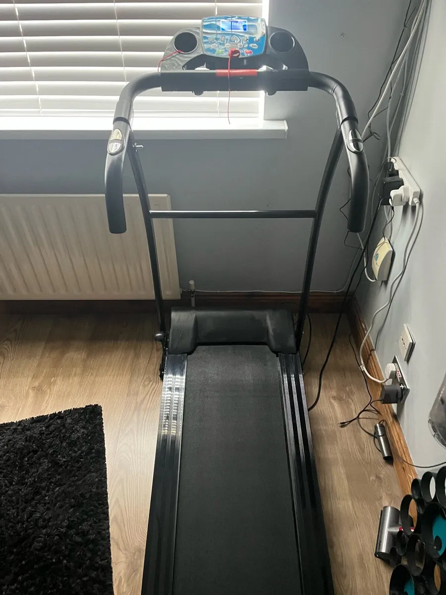 Fold up treadmill - Image 3