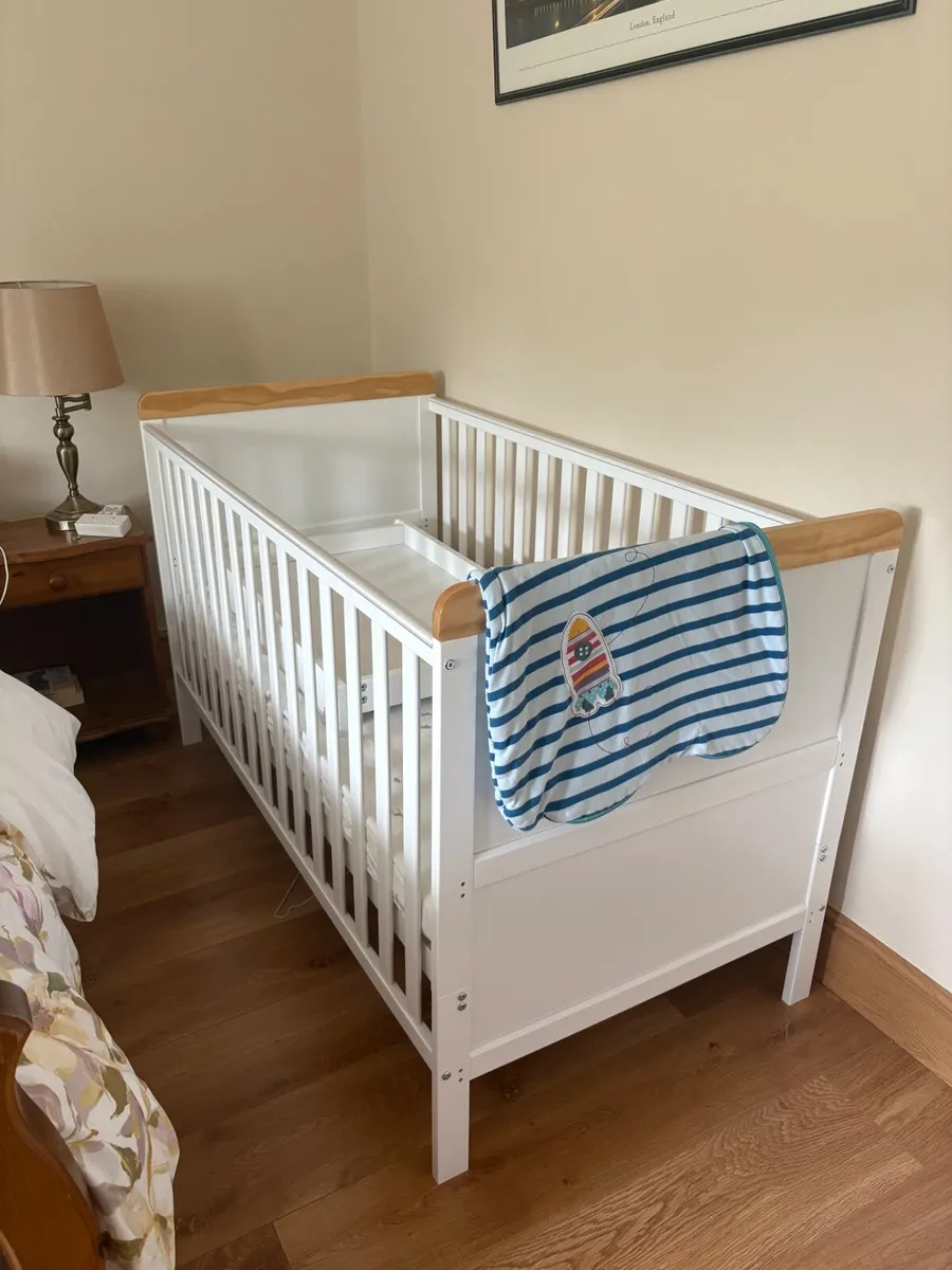 Cot - Image 2