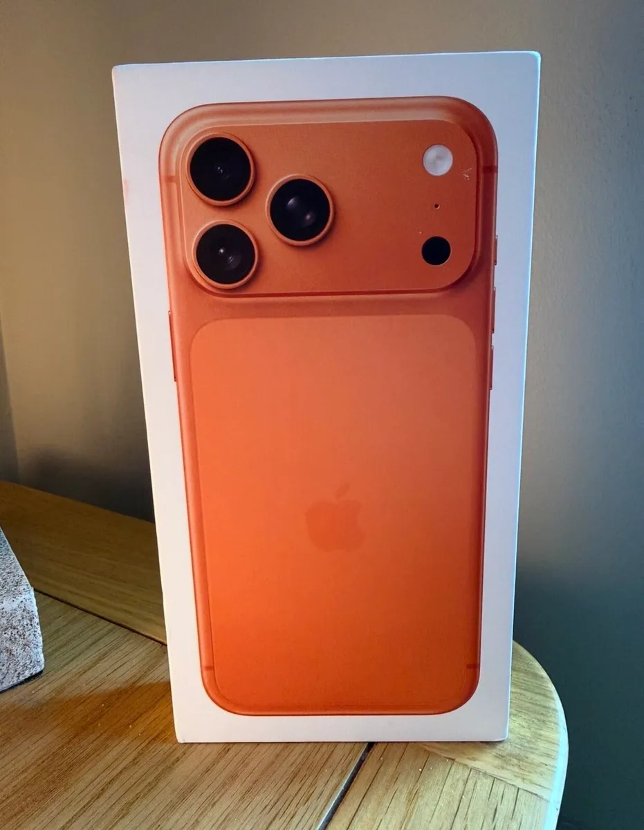 Brand new Apple iPhone 17 PRO MAX 1TB - Image 1