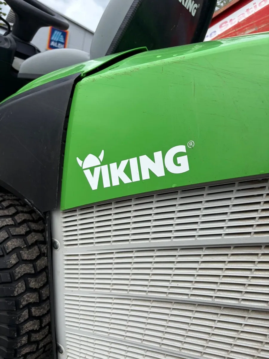 Viking ride on mower - Image 3