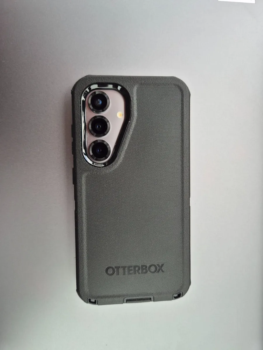 Samsung S25 128GB Silver - Brand new - Image 1