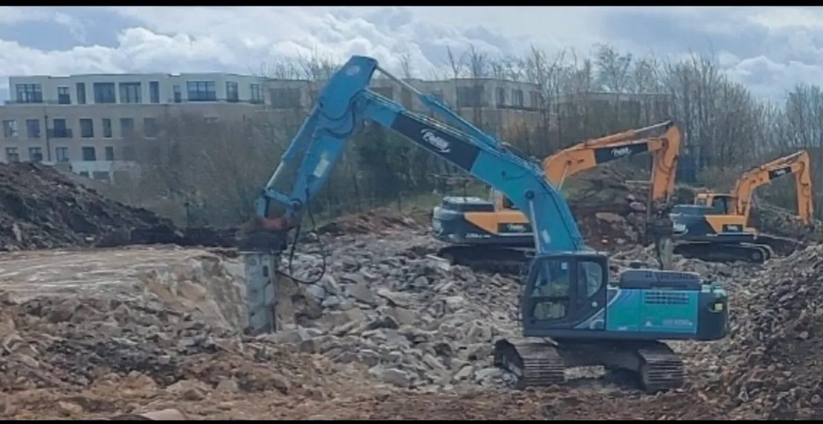 Machine Drivers Required - Image 1