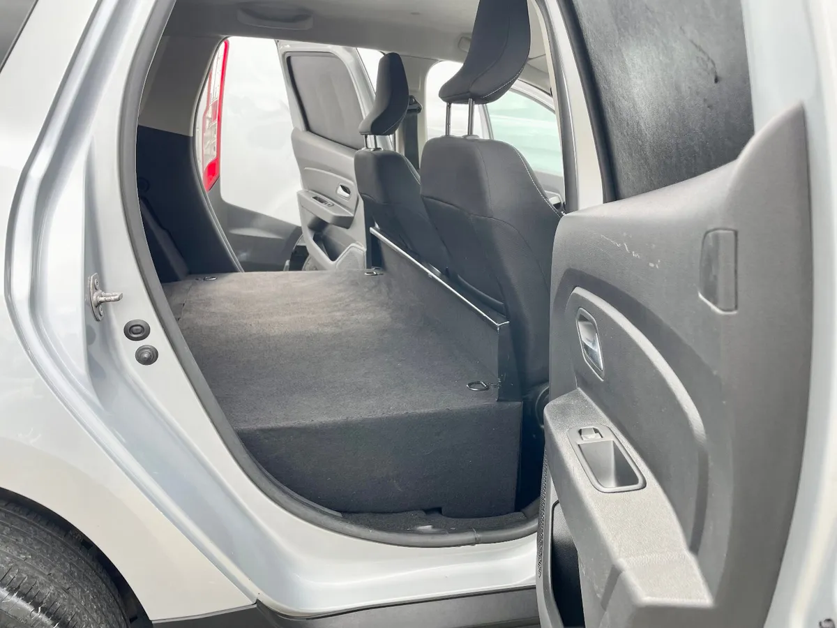 Dacia Duster Comfort 1.5DCI Diesel 2 Seat Van,2022 - Image 4