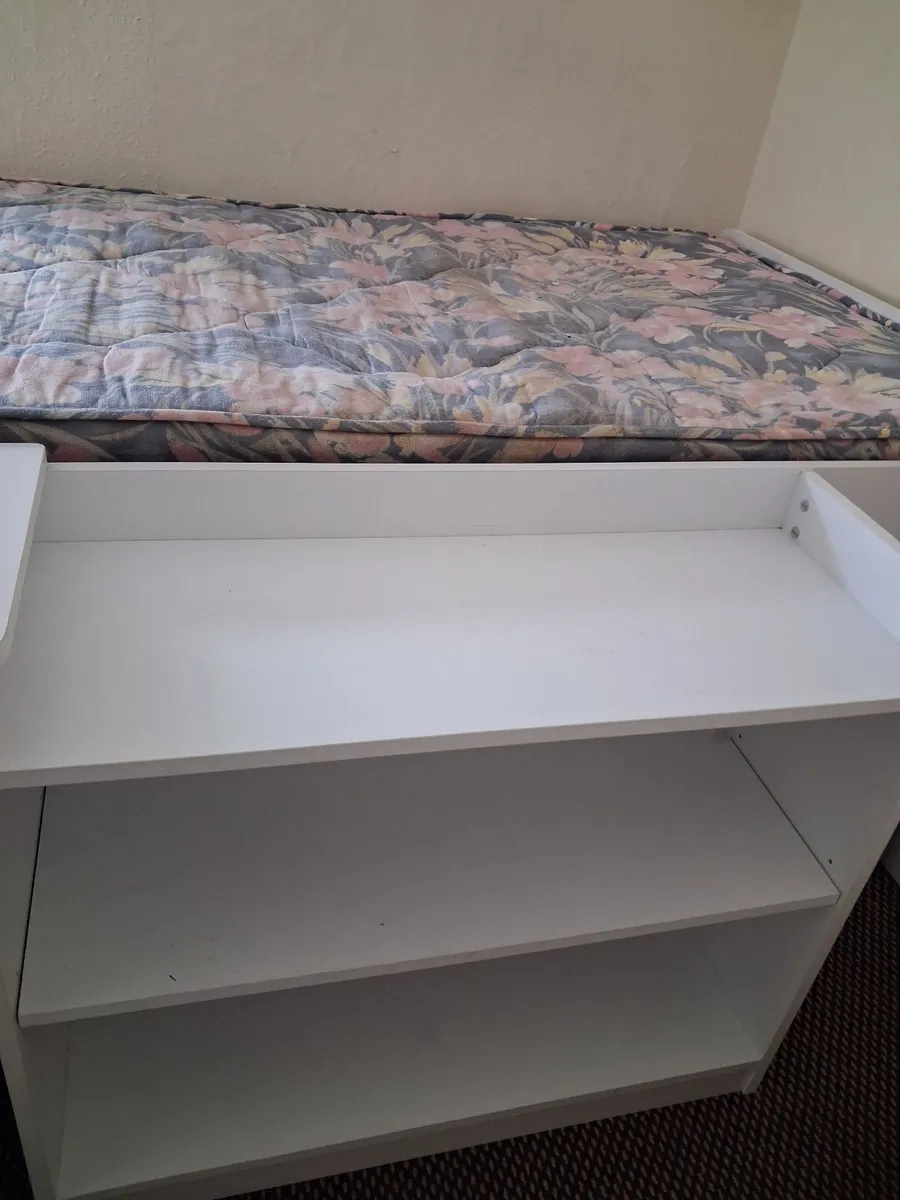 Childs Bed - Image 2