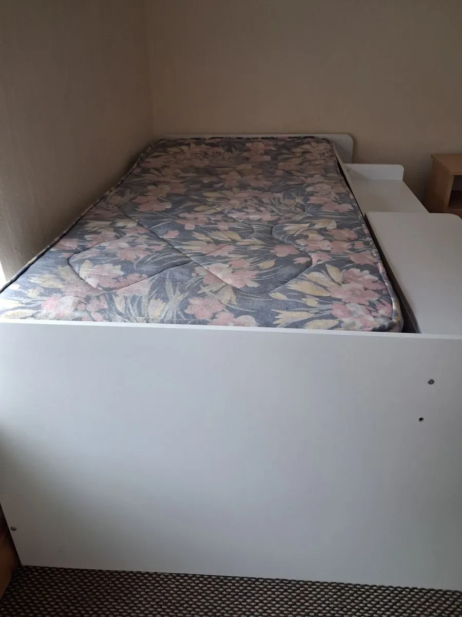 Childs Bed - Image 3