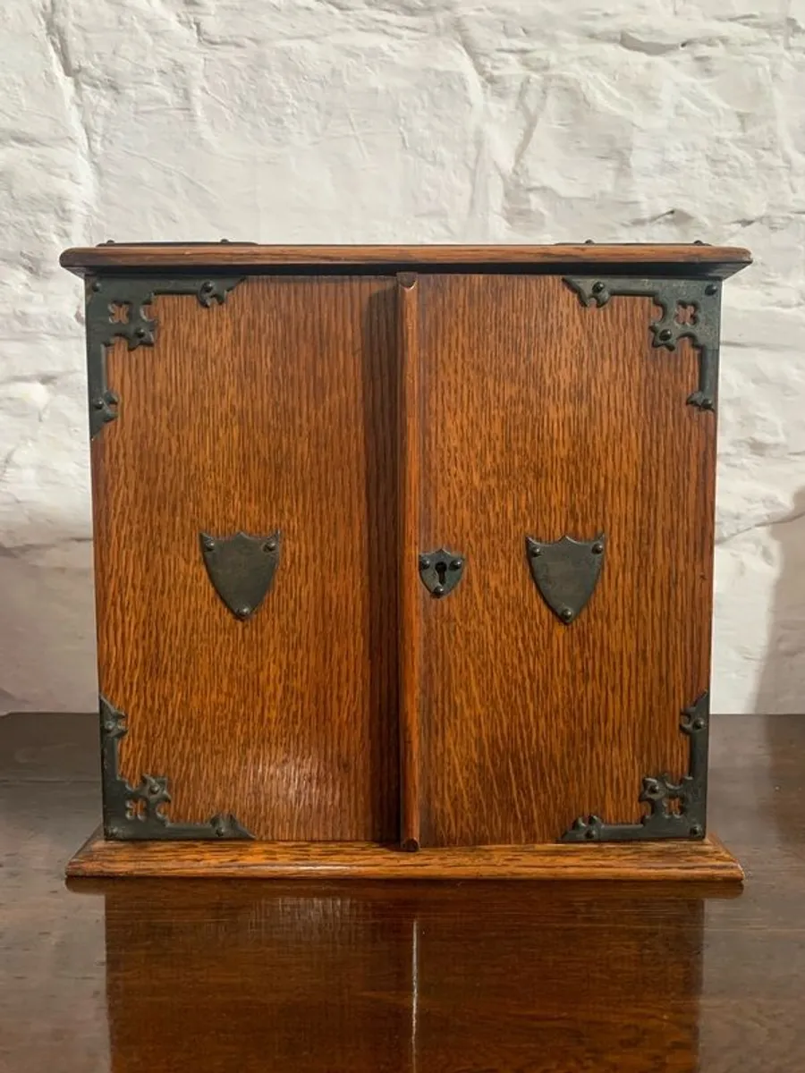 Edwardian Oak Smokers Cabinet. - Image 1