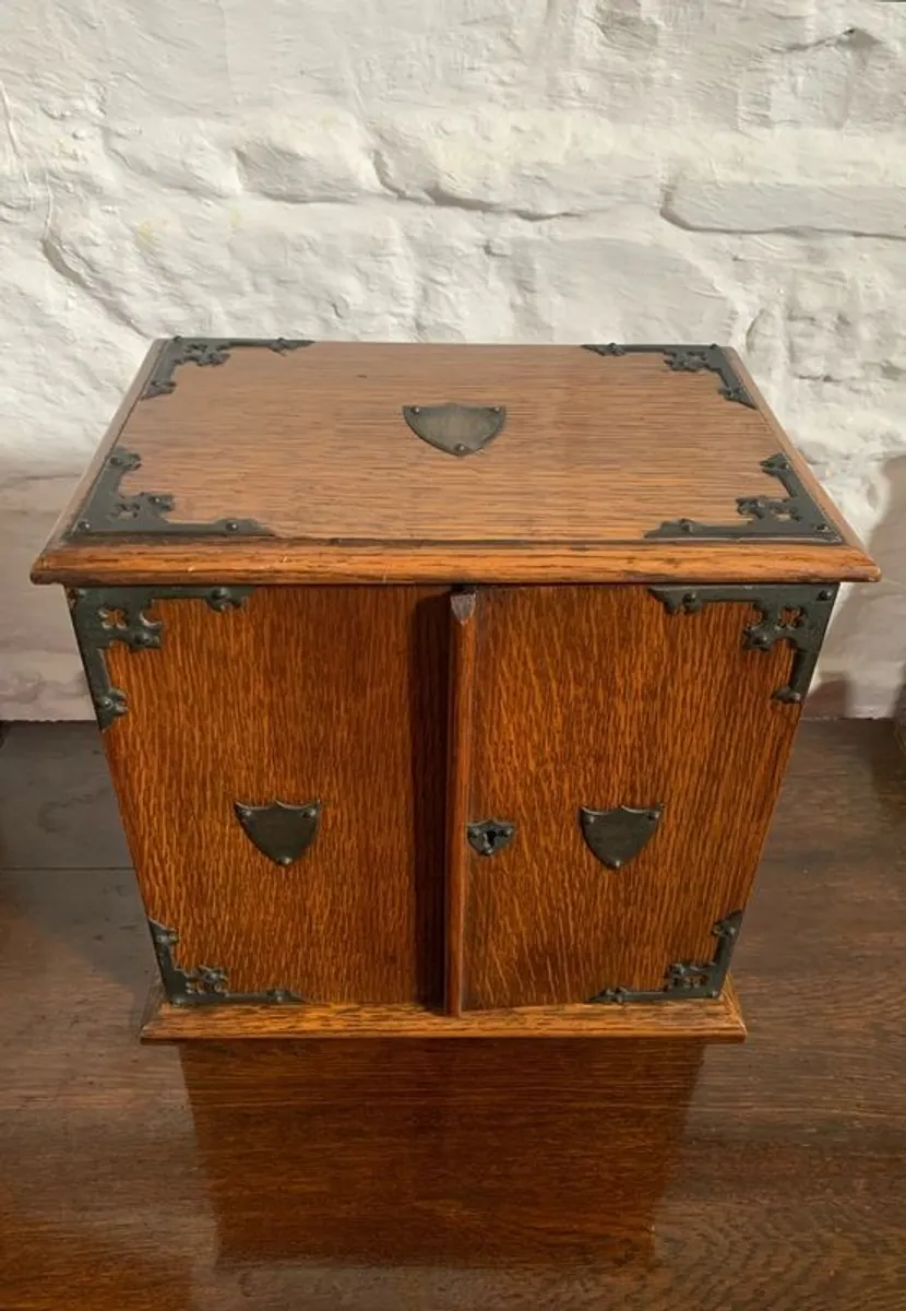 Edwardian Oak Smokers Cabinet. - Image 2