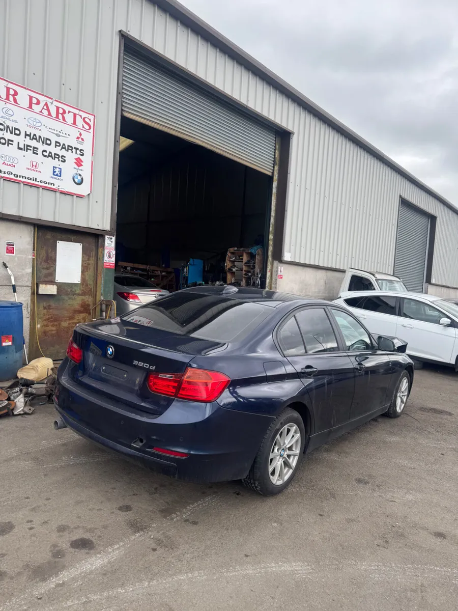 2012 BMW 320d BREAKING / PARTS - Image 1