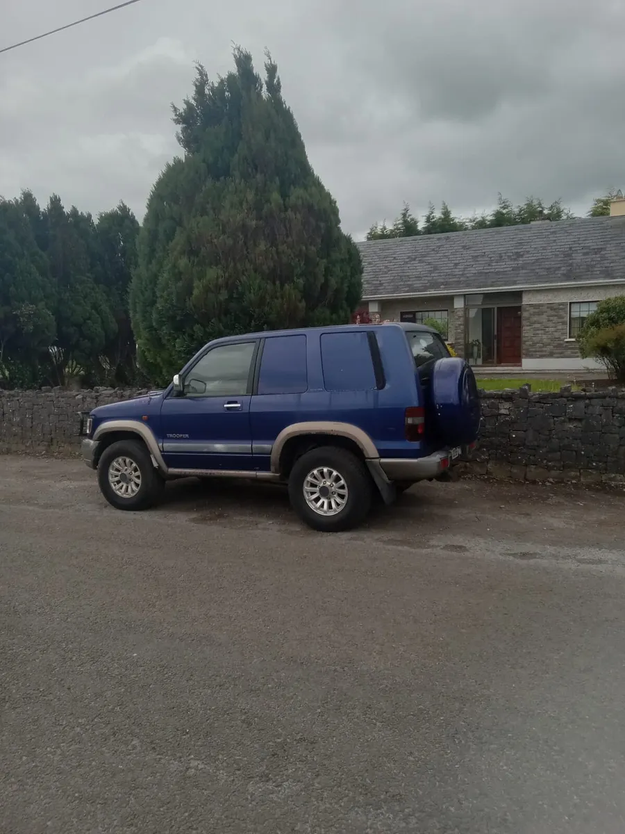 Isuzu jeep 3.1 - Image 3