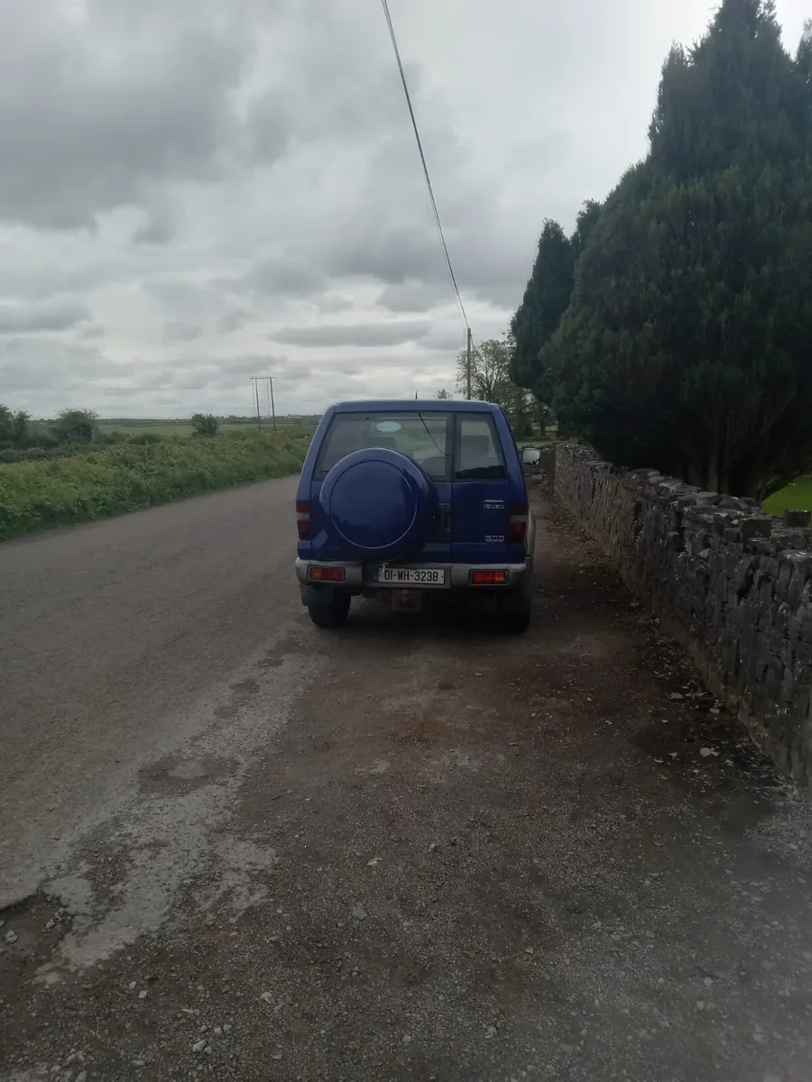 Isuzu jeep 3.1 - Image 2
