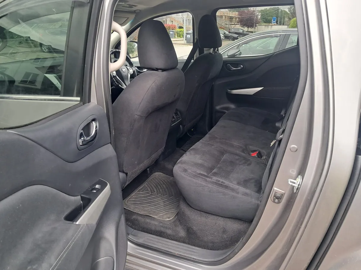 Nissan navara - Image 4