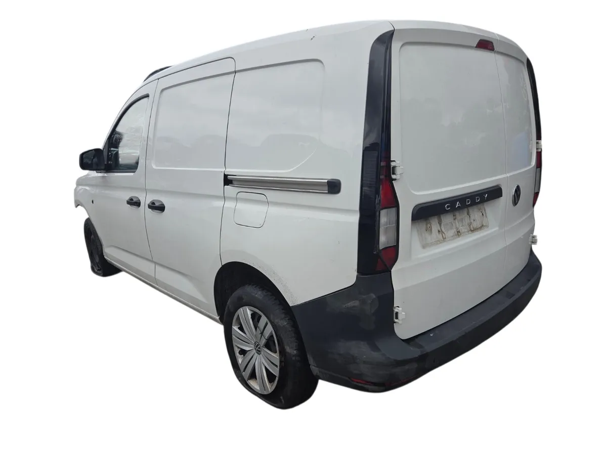 2022 VOLKSWAGEN CADDYFor Breaking/Dismantling - Image 4