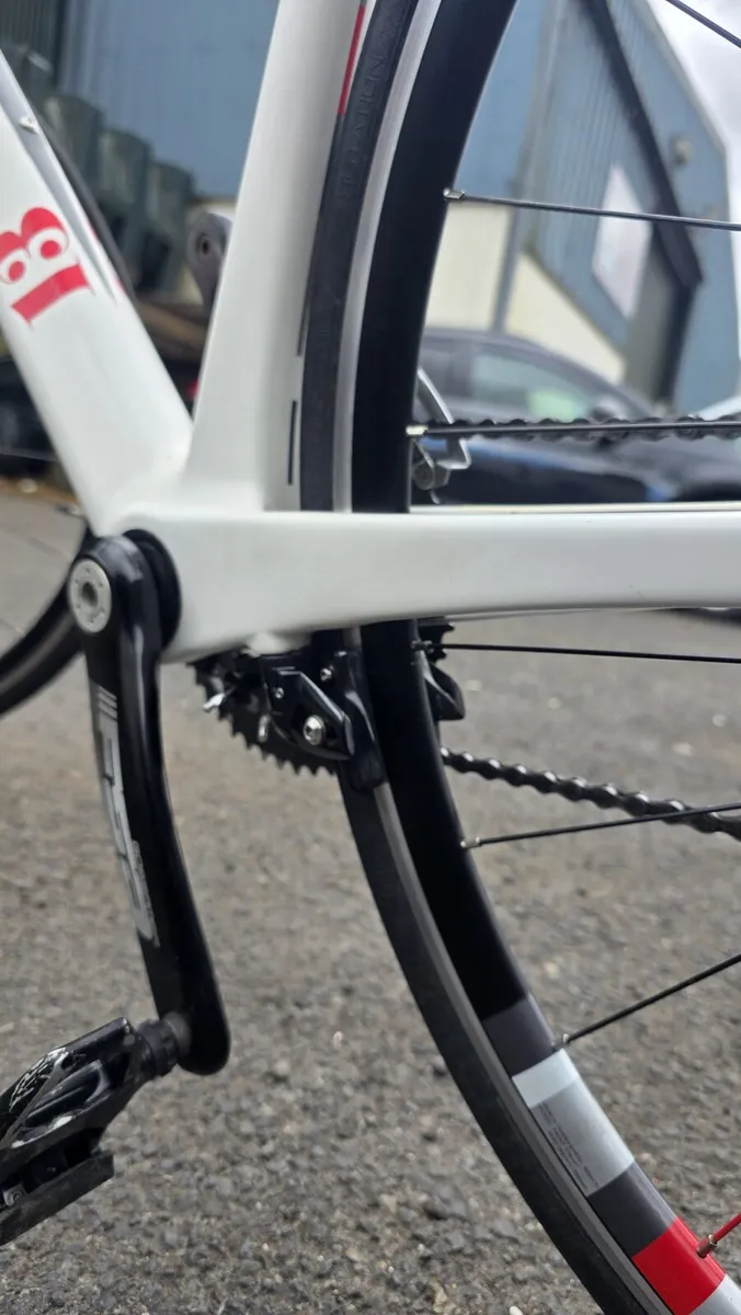 🚴‍♂️ Intuition 13 Carbon Road Bike – Like New - Image 2