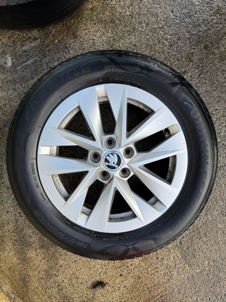 2023 FABIA 15" ALLOY WHEELS - Image 2