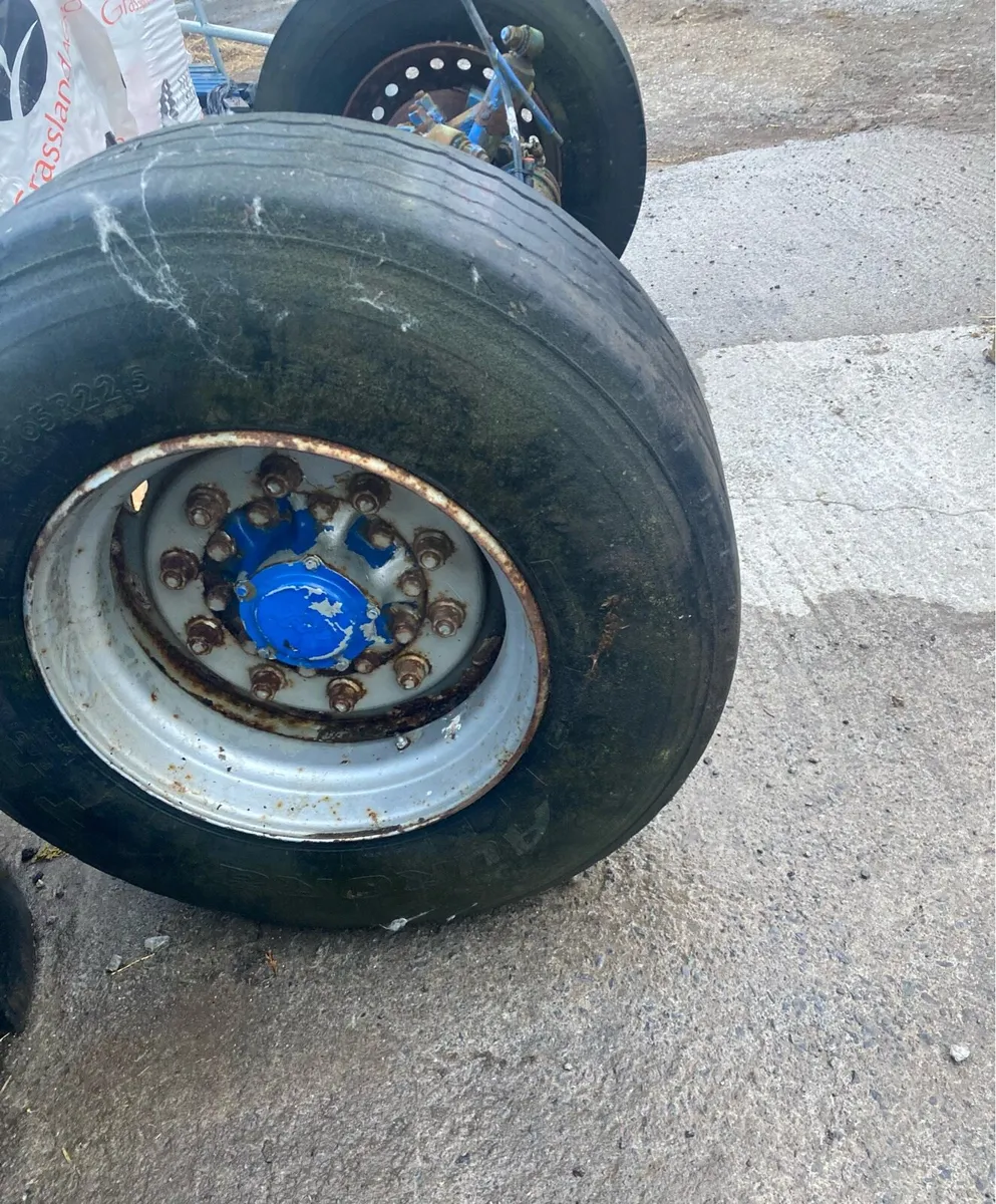 Axle - Image 1