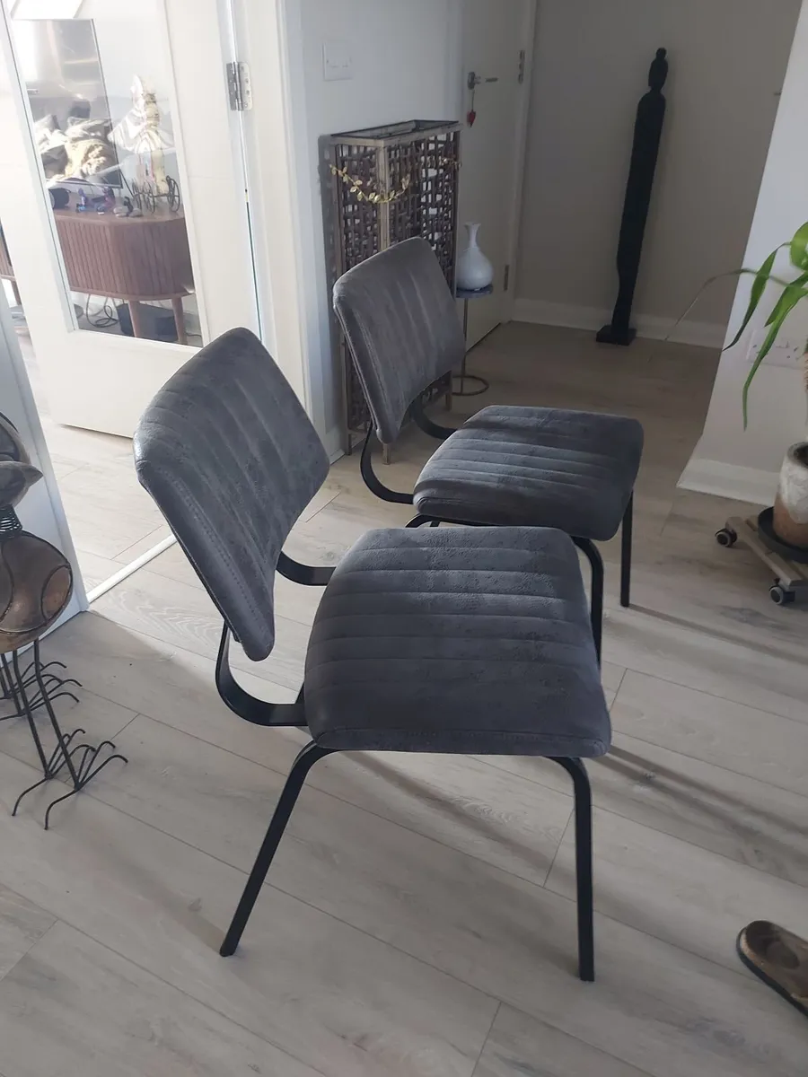 2 dining chairs - Image 2