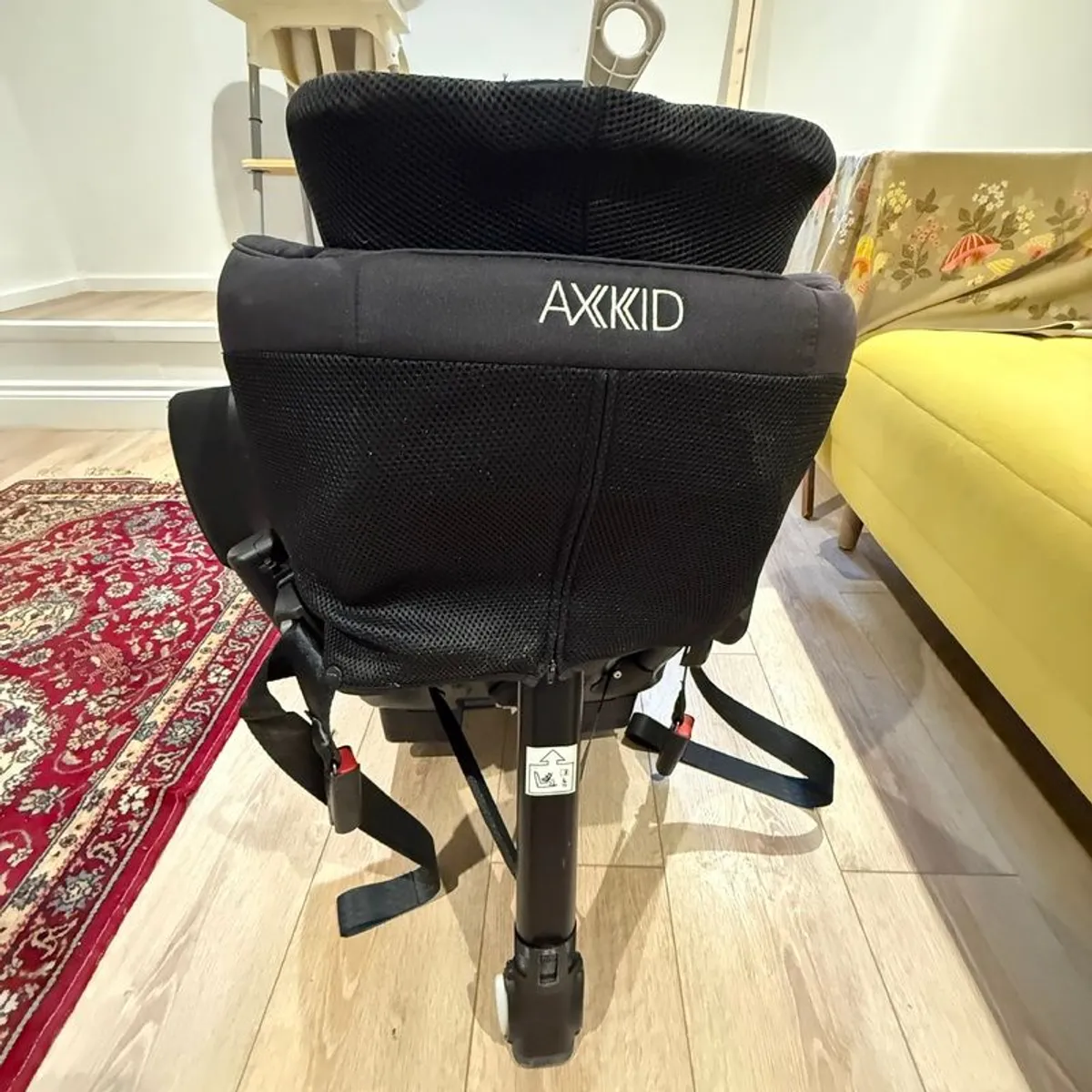 Axkid Minikid childs Car Seat - Image 3