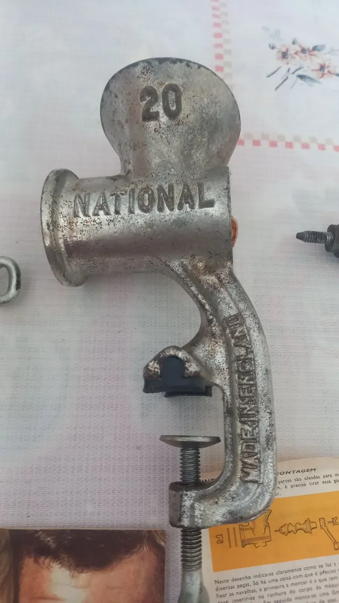 Vintage Meat mincer - Image 2