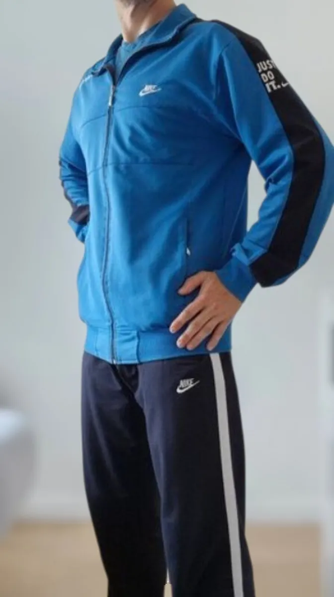 NIKE tracksuit - Image 2