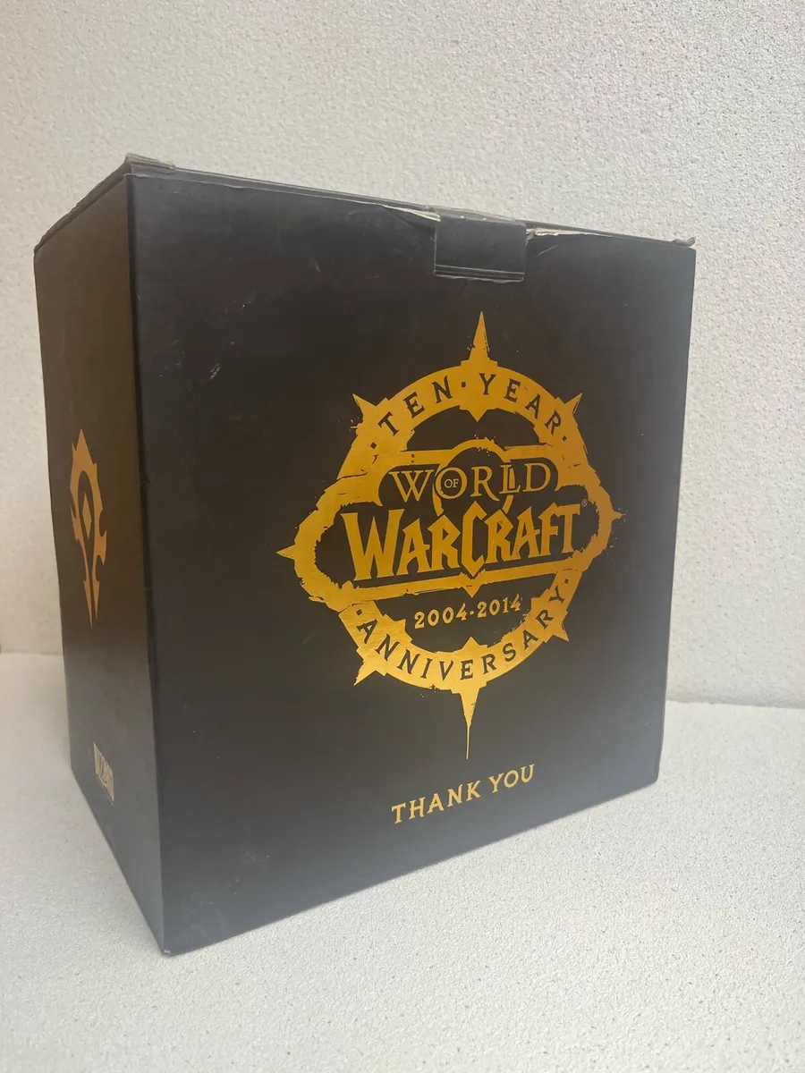 WoW 10th Anniversary Orc Wolf Rider Statue - Image 3