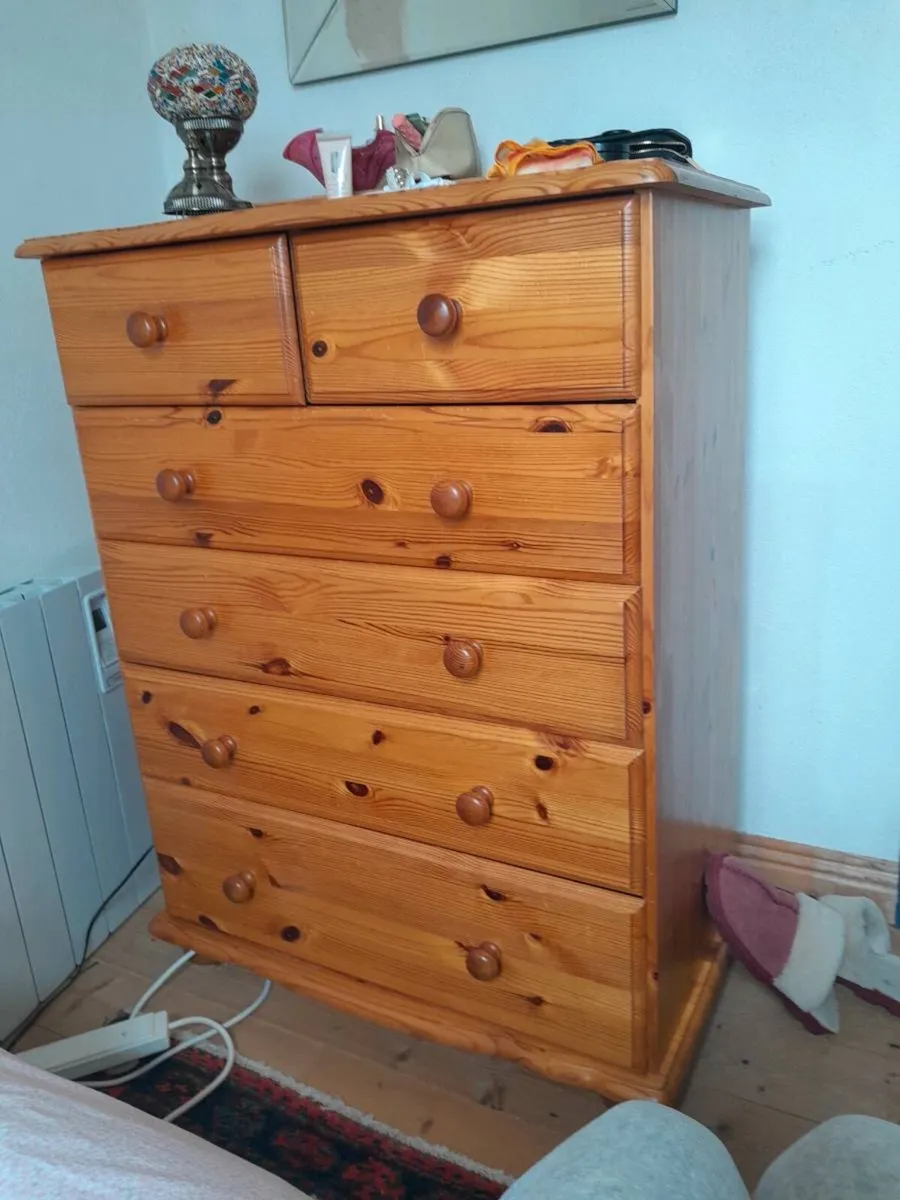 Chest of drawers - Image 2
