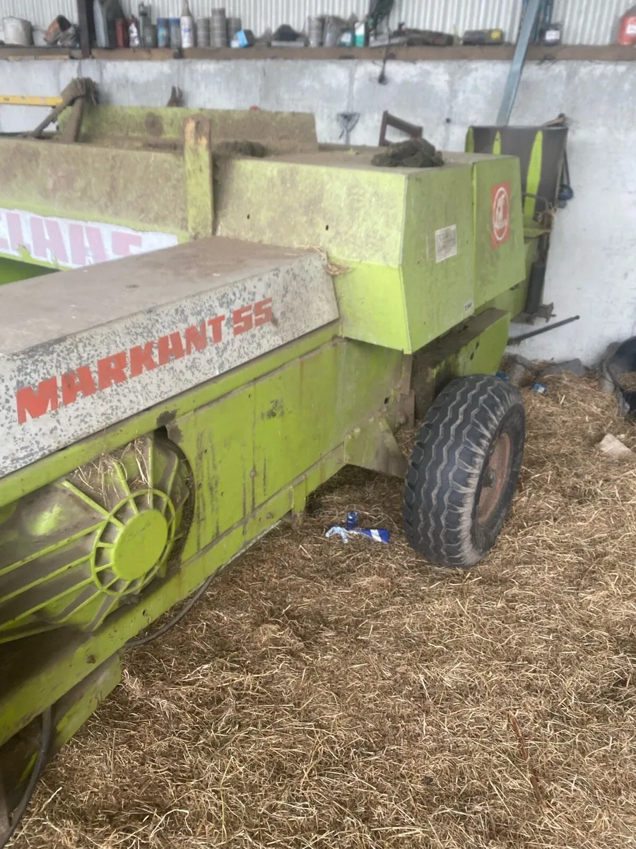 Square baler - Image 1