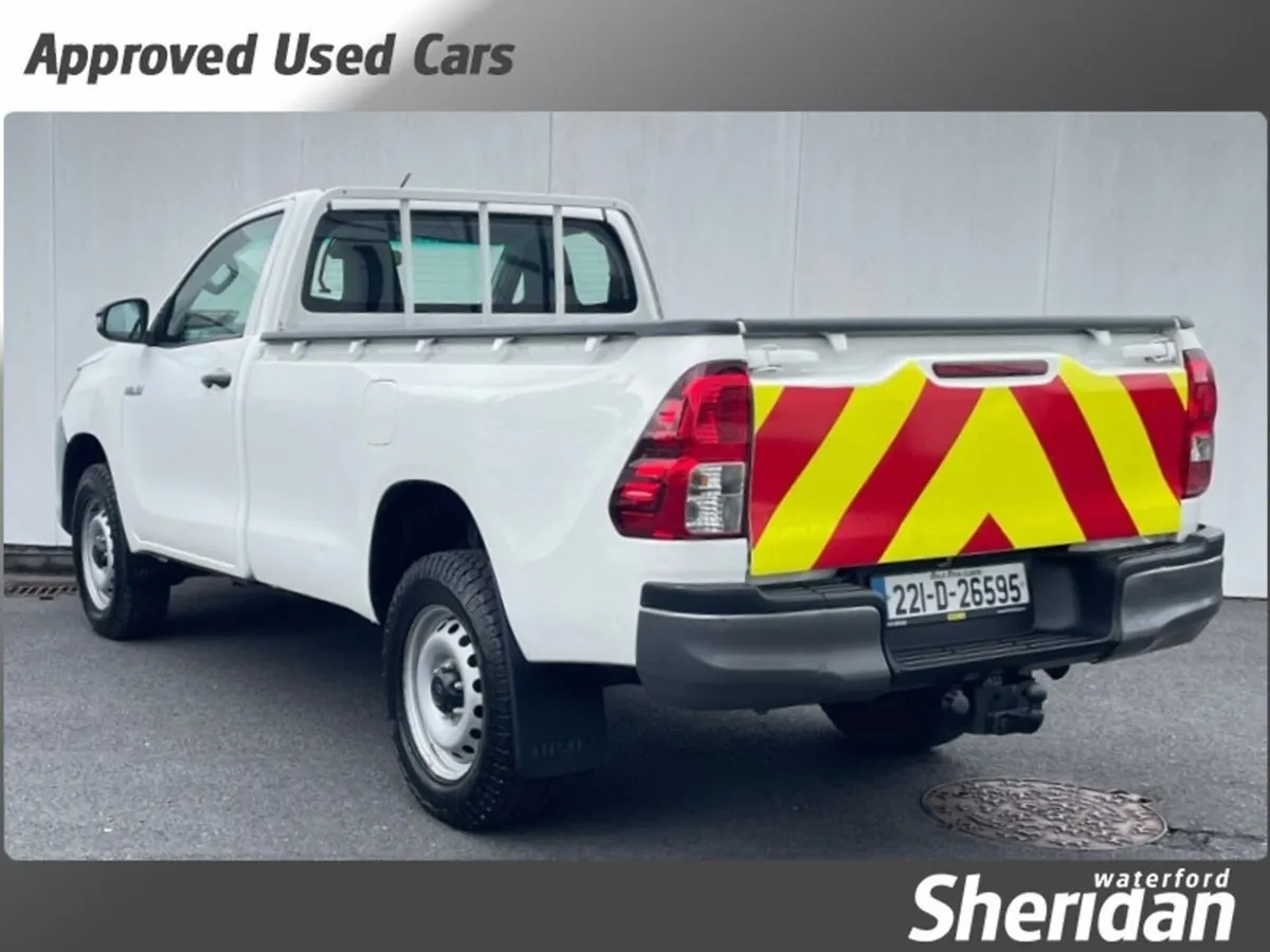 Toyota Hilux TOYOTA HILUX 2.4 DLX SINGLE CAB 2DR - Image 3