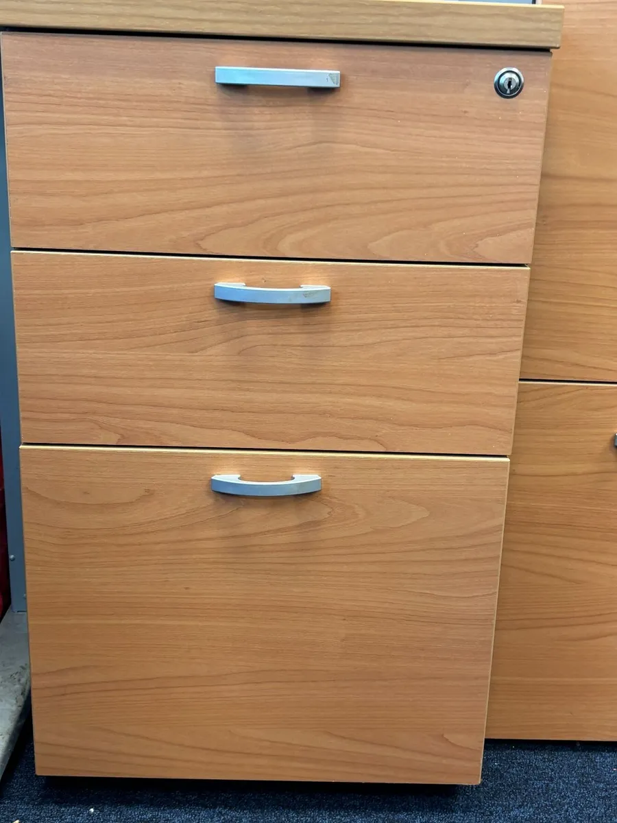 office furniture - Image 2