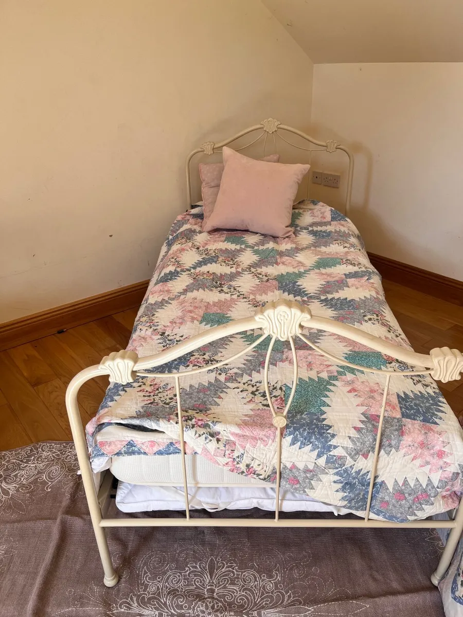 Laura Ashley single bed frame - Image 2