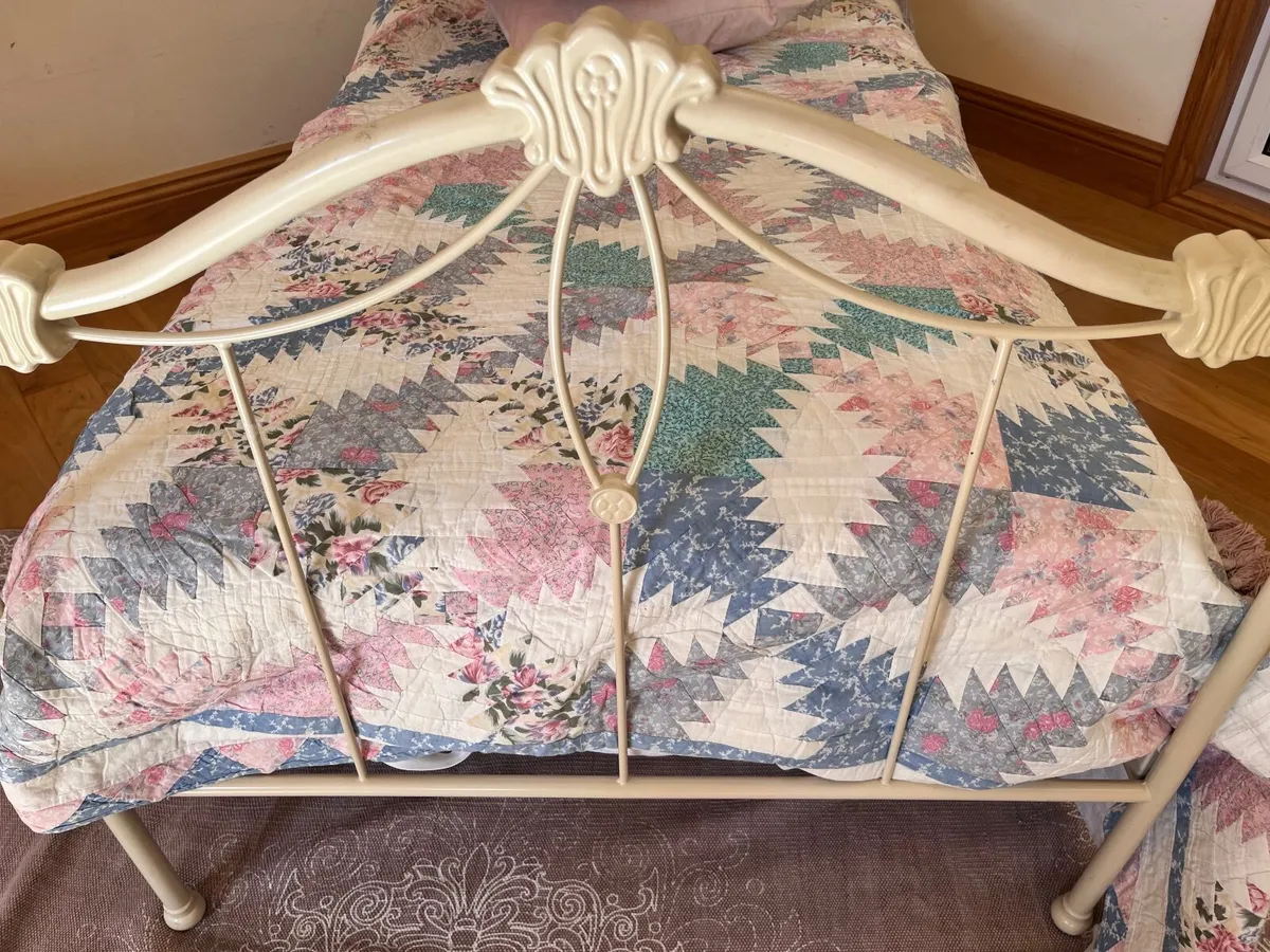 Laura Ashley single bed frame - Image 3