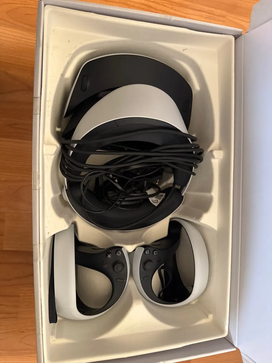 Playstation VR 2 - Image 2