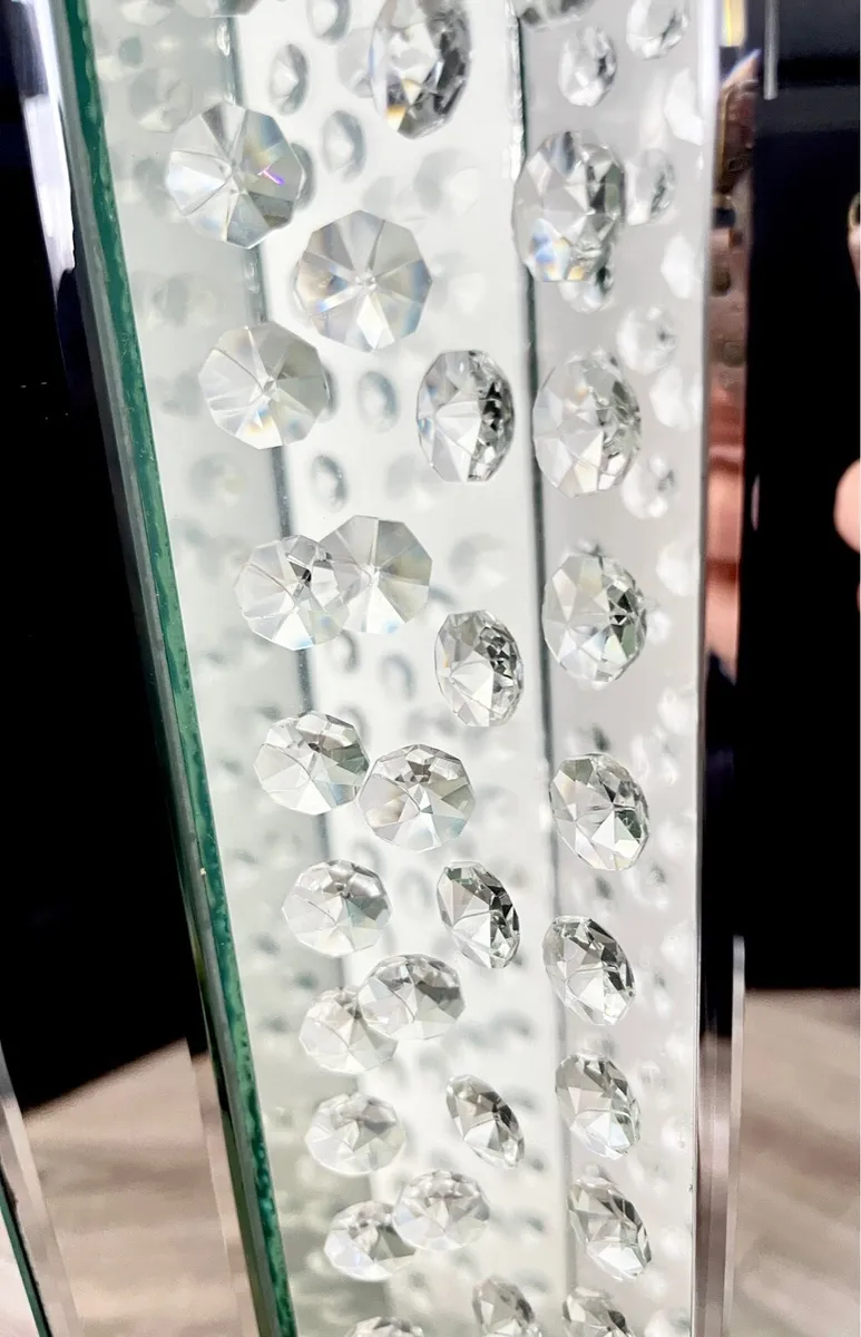 Mirrored pedestal stand - Image 2