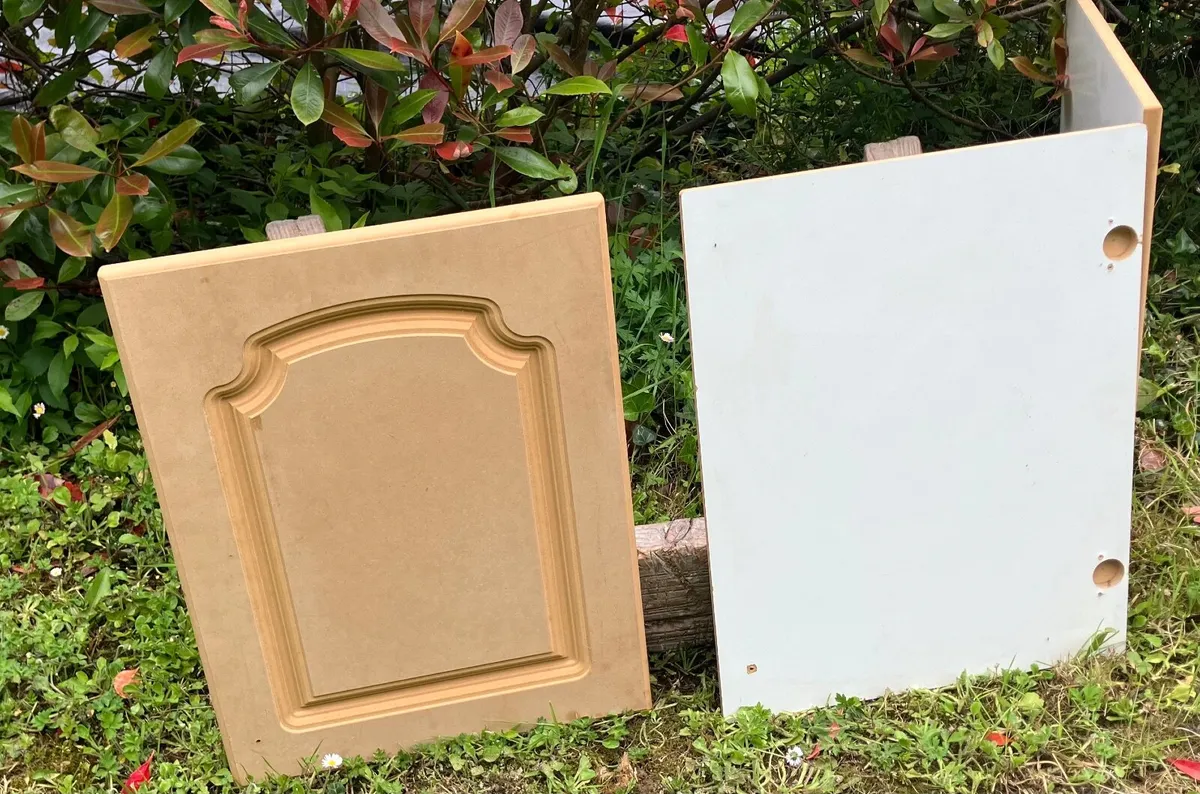 Cabinet doors - Image 1
