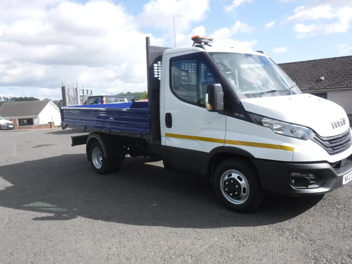 Iveco Daily 35-140 dropside tipper 2023, 38540 mls - Image 2