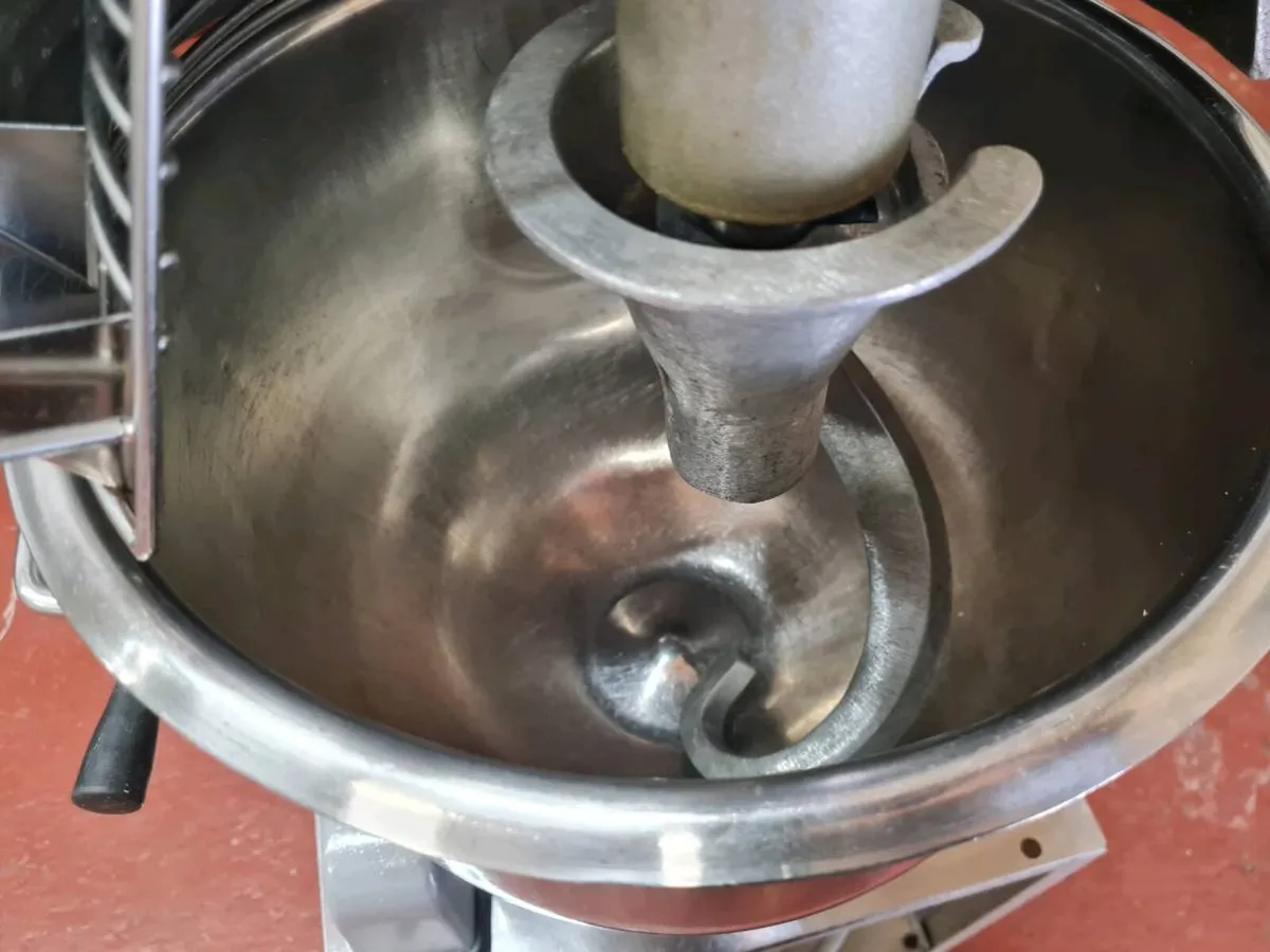 Metcalfe 20 Litre Planetary Mixer - Image 4