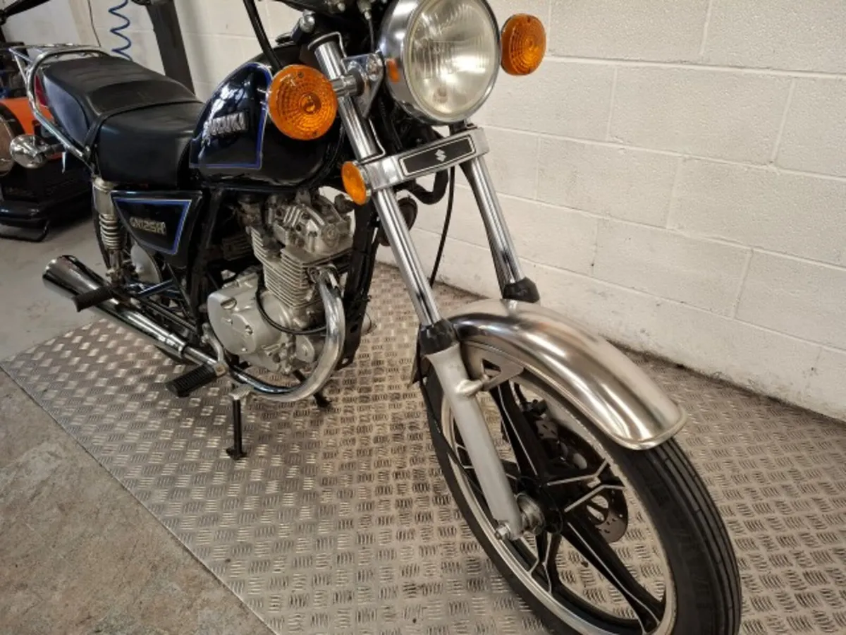 Suzuki GN125 2015 - Image 2