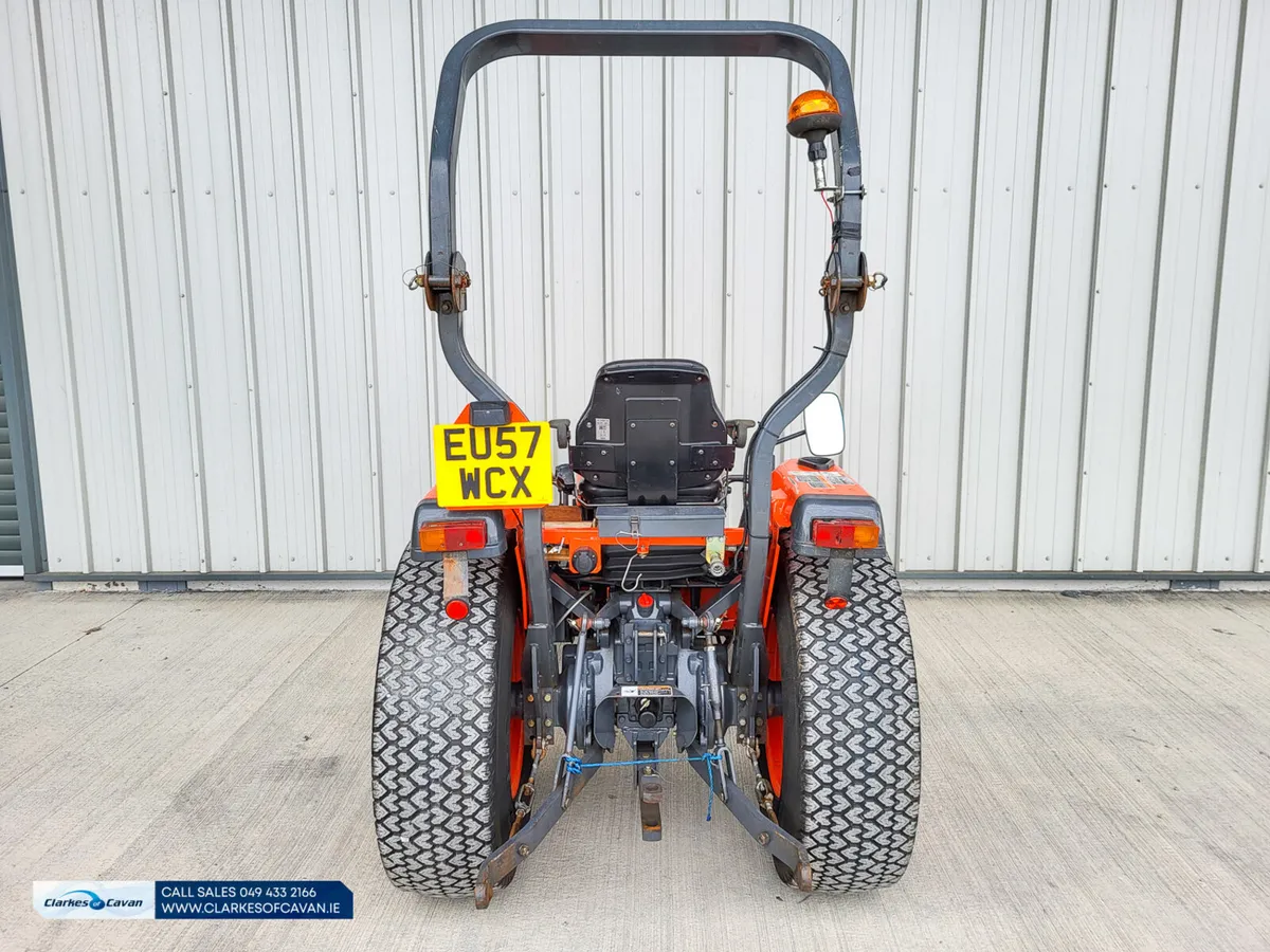 2008 Kubota L3200 - Image 2