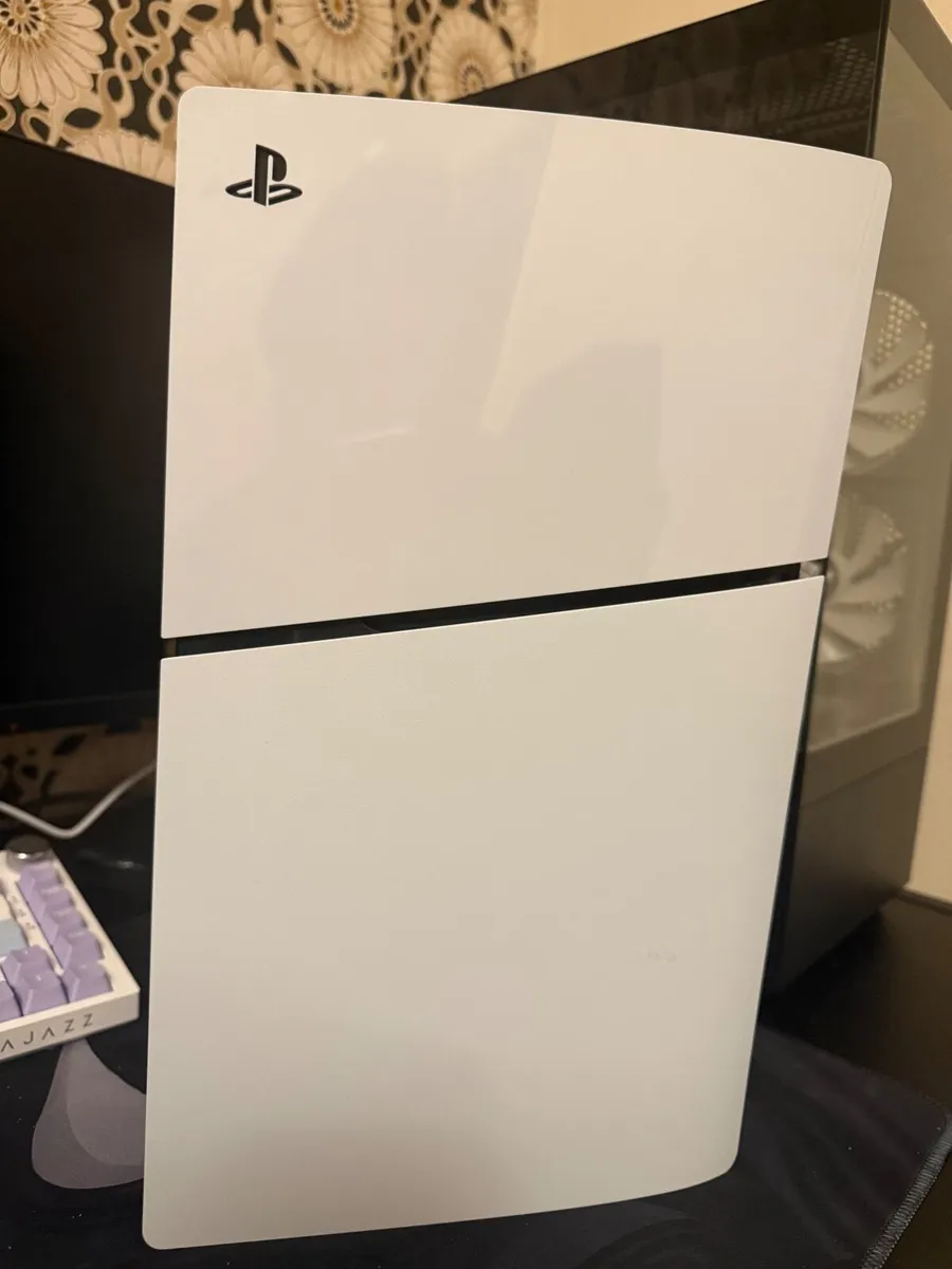 Play station 5 slim - Image 2