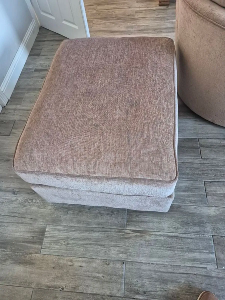 Large swivel armchair - Image 2