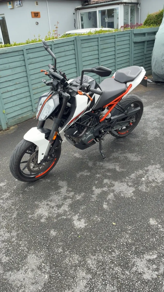 Ktm duke 125 - Image 2