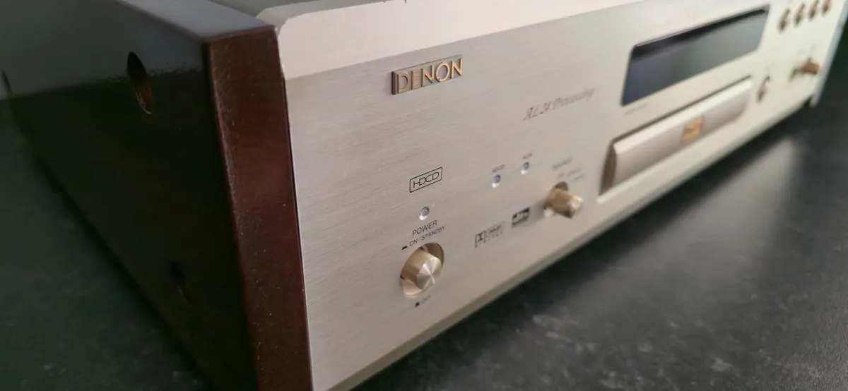 CD PLAYER Hi-End DENON DVD 5000 DAC 4 X PCM 1704 - Image 1