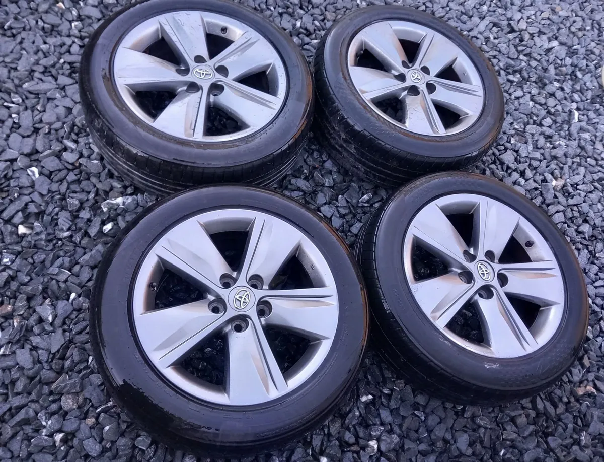 17inch 5x114.3 S Toyota Avensis Alloys - Image 1
