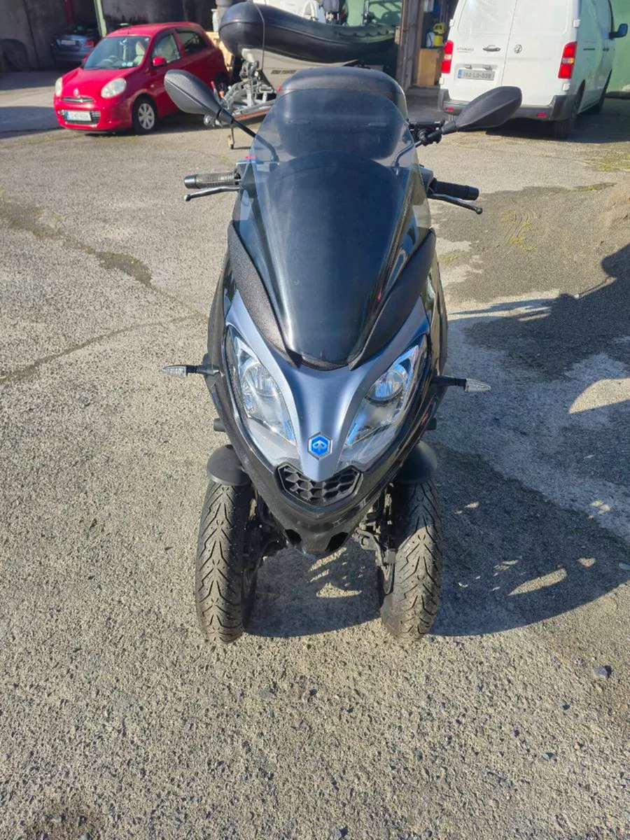 PIAGGIO MP3 300 HPE - Image 2