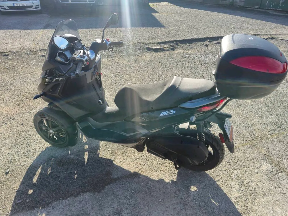 PIAGGIO MP3 300 HPE - Image 4