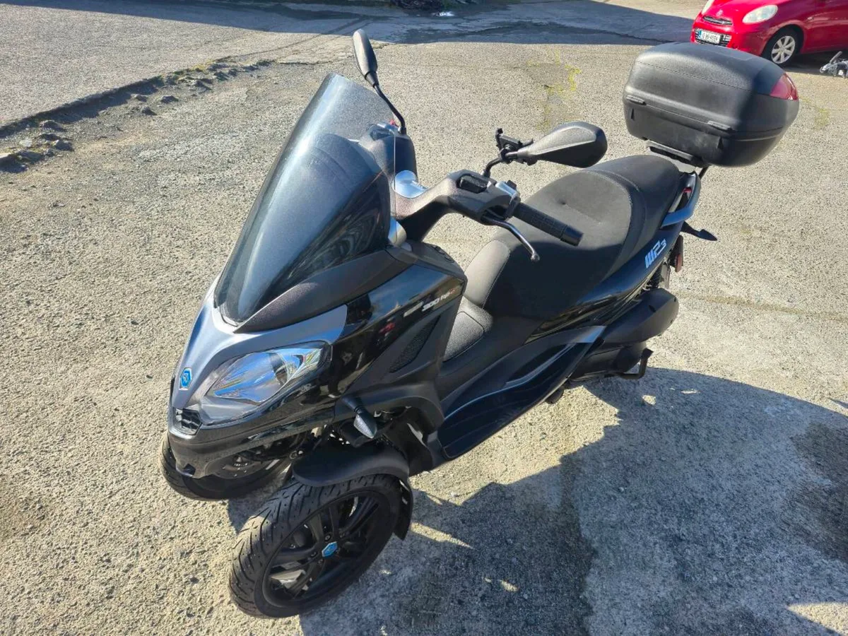 PIAGGIO MP3 300 HPE - Image 1